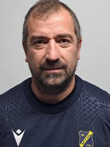 Niyazi Öztütüncüler