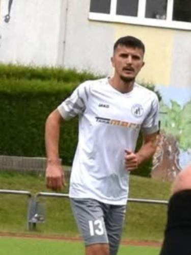Violand Mazreku