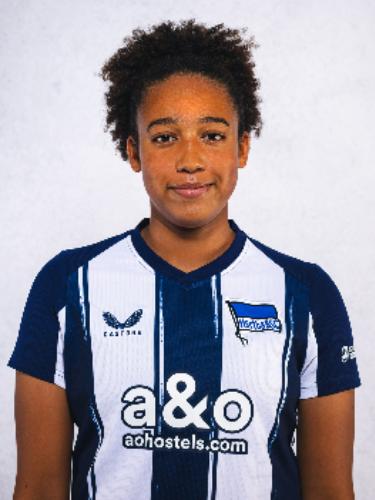 Naomi Oceane Louce Ngandjo