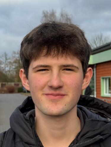 Aaron Schöne