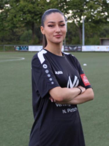 Berfin Karakus