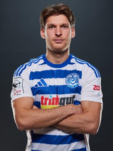 Dominik Becker