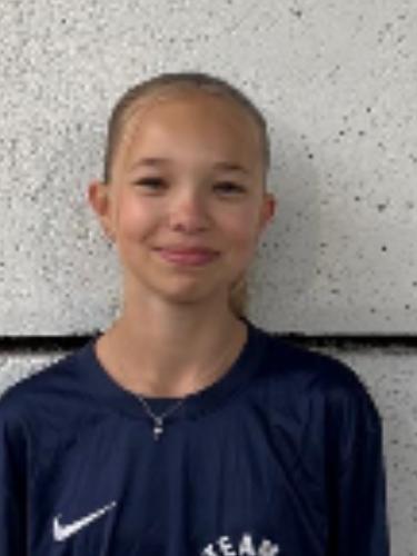Zoey Löbert