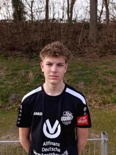 Luke Thörner