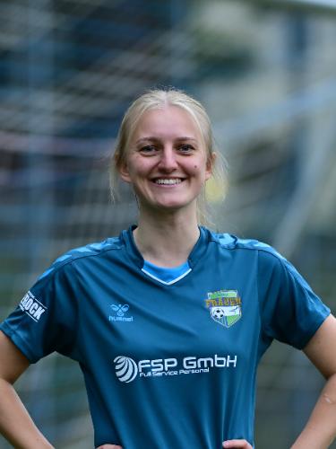 Celine Holm