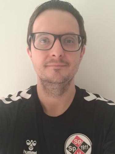 Dominik Gad