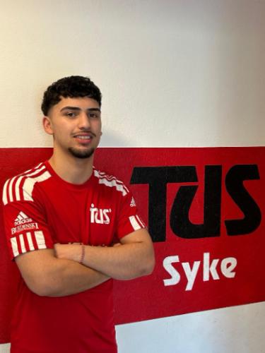 Eyaz Akinci