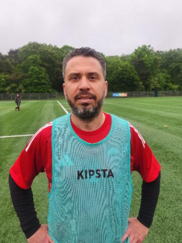Tuncay Özcan