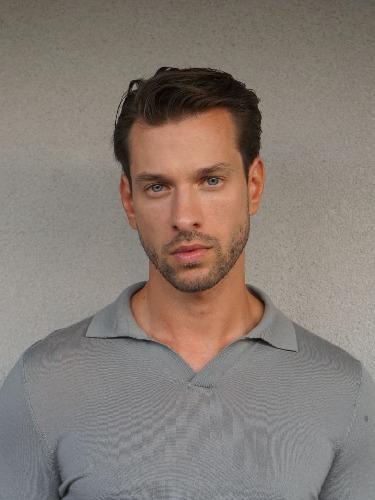 Enes Kozak