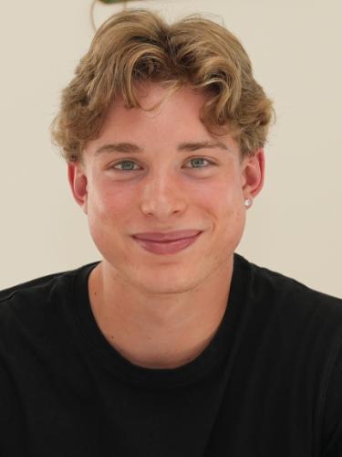Yannis Dörholt