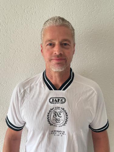 Dennis Helbig