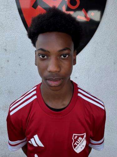 Davies Sammy-Junior Chimbulir Nwokebirinwa