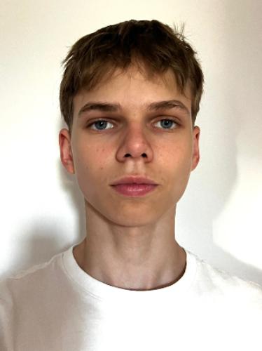 Yannik Tölle