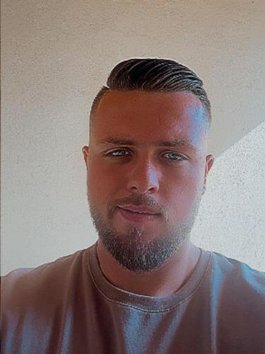 Yannik Becker