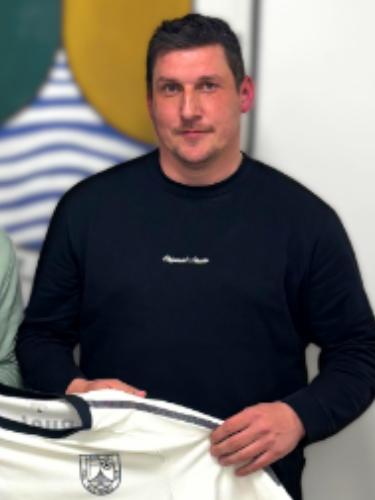 Dirk Niedernhoefer