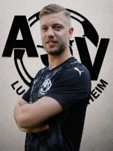 Niklas Schuster