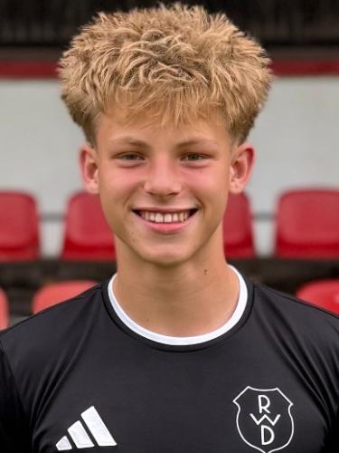 Lennox Holm