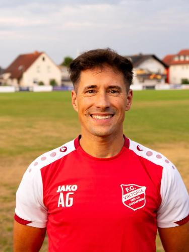 Tobias Fey