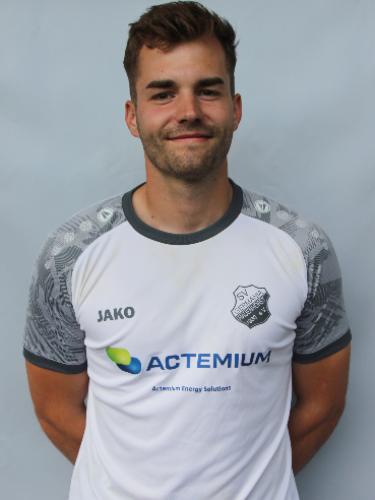 Nils Holthaus