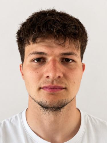 Yanik Roth