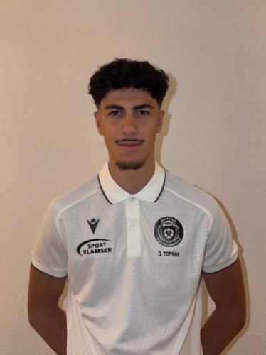 Özgür Toprak