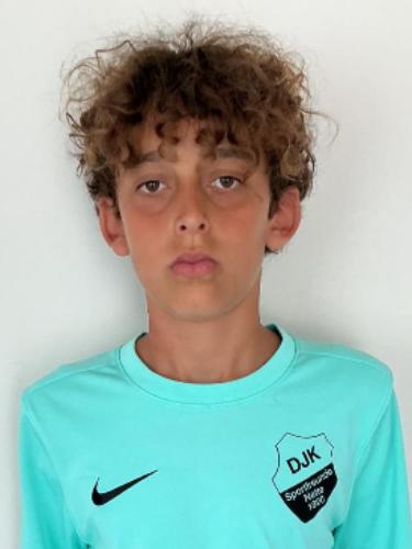 Damian Leon Mika