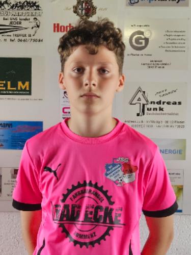 Loris Nau