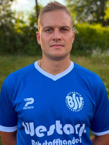 Dustin Holthaus