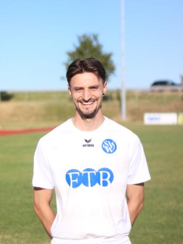 Niko Baur