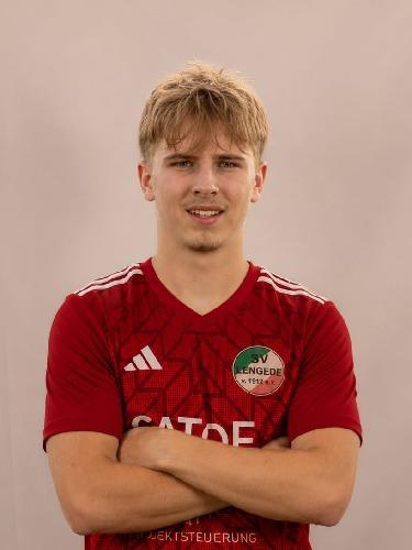 Louis Bennett Naser Bytyqi