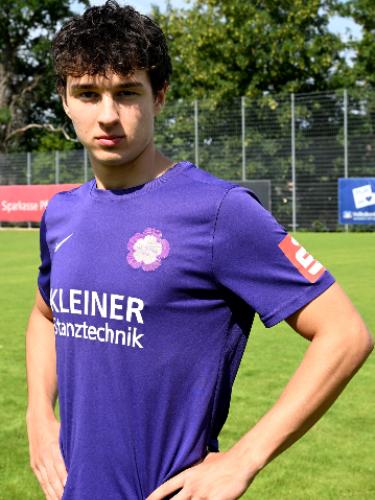 Lennox Uzun