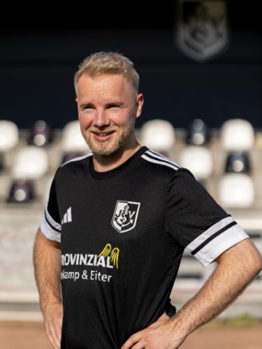 Julian Büchter