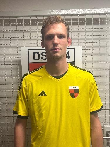 Lukas Bäcker