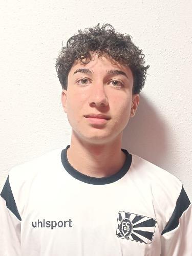 Yekta Özbek