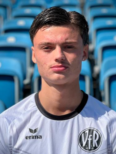 Leon Dermaku