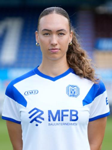 Lucy Karwatzki