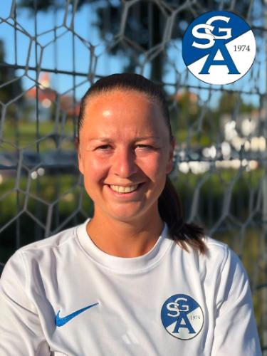 Julia Becker