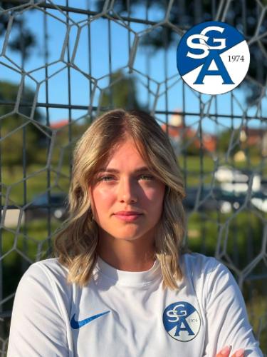 Lauren Guter