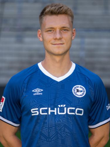 Leon Schneider
