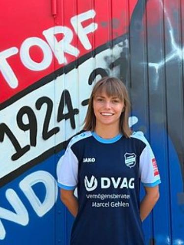 Lena Brettschneider