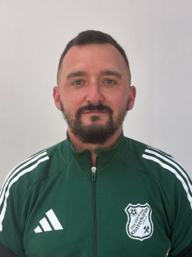 Nino Schlütter