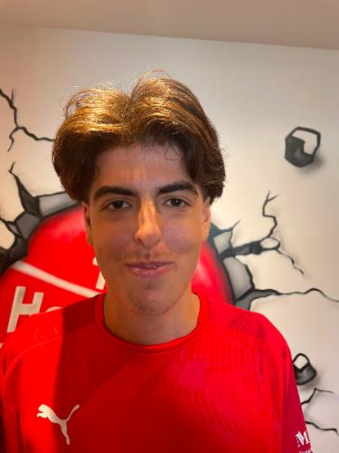 Efe Yücel
