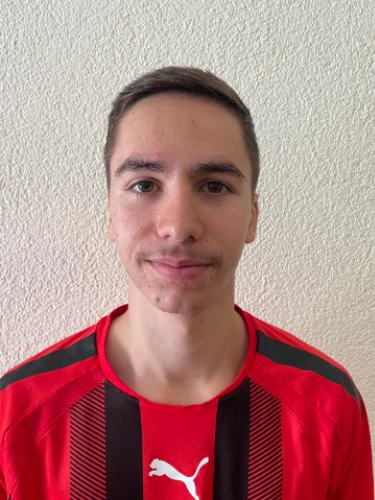 Niklas Groß