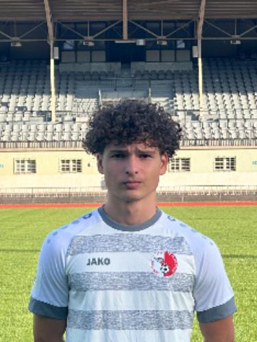 Ömer Yüzer