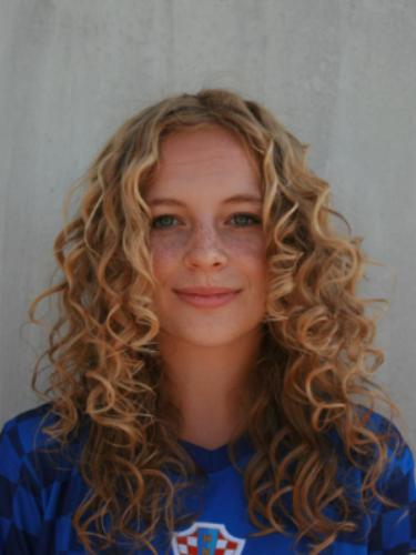 Leni Anouk Helm
