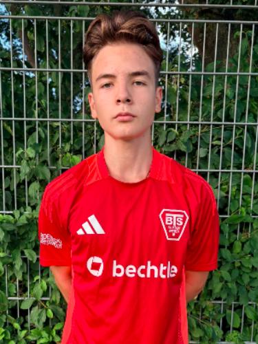 Milos Vujinovic