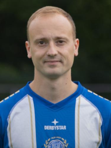 Dominik Saat