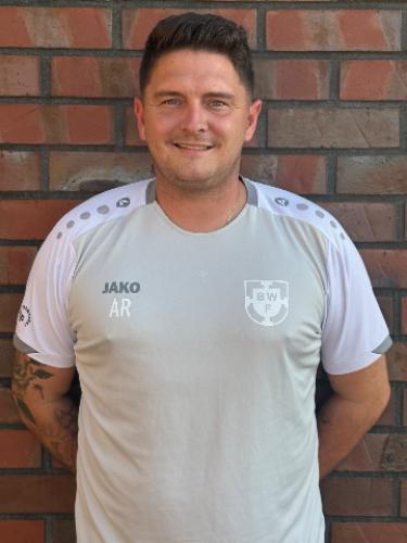 Justin Straßek