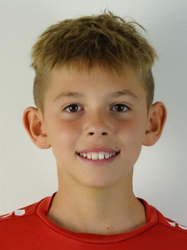 Damian Pezer