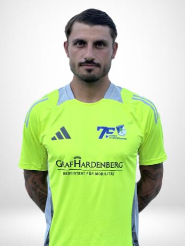 Yannick Schneider